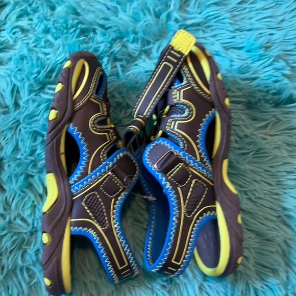 Boy’s sandals( NWTS) - Picture 4 of 4